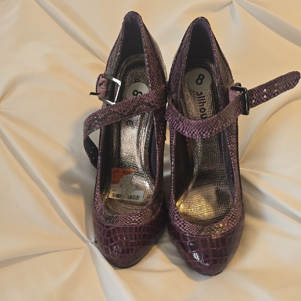 Chic Purple Croc-Embossed Mary Jane Heels